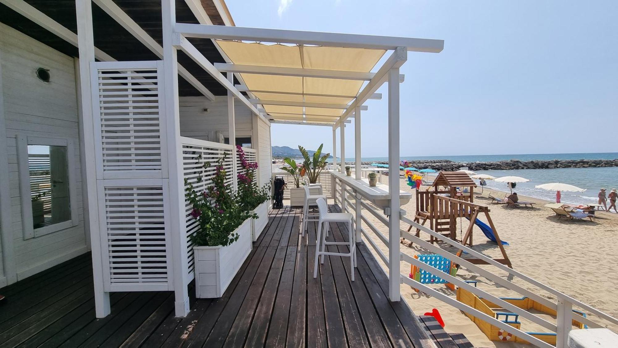 Villa Cecilia Sul Lago Fronte Mare Sperlonga Exterior photo